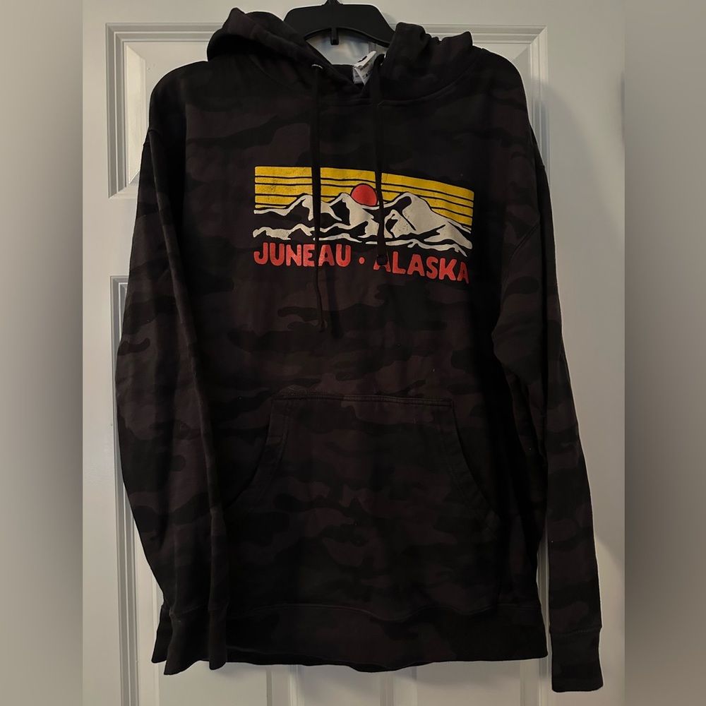 Juneau Alaska Black Camo Hoodie size Large